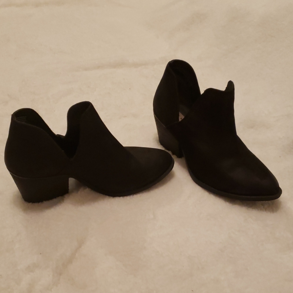 Black Steve Madden Booties 8.5